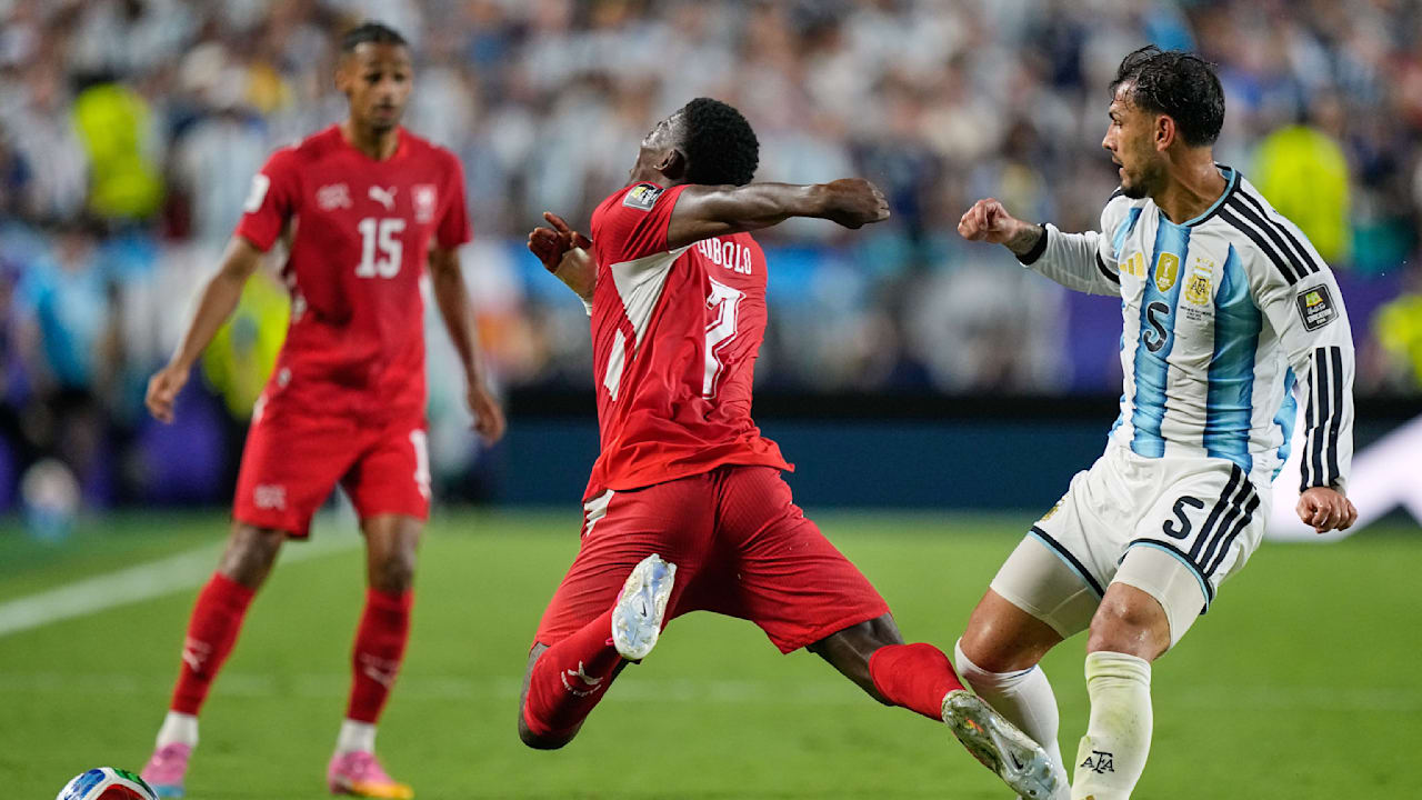 Red Card Controversy: The Most Absurd Dive Decision in World Cup History!