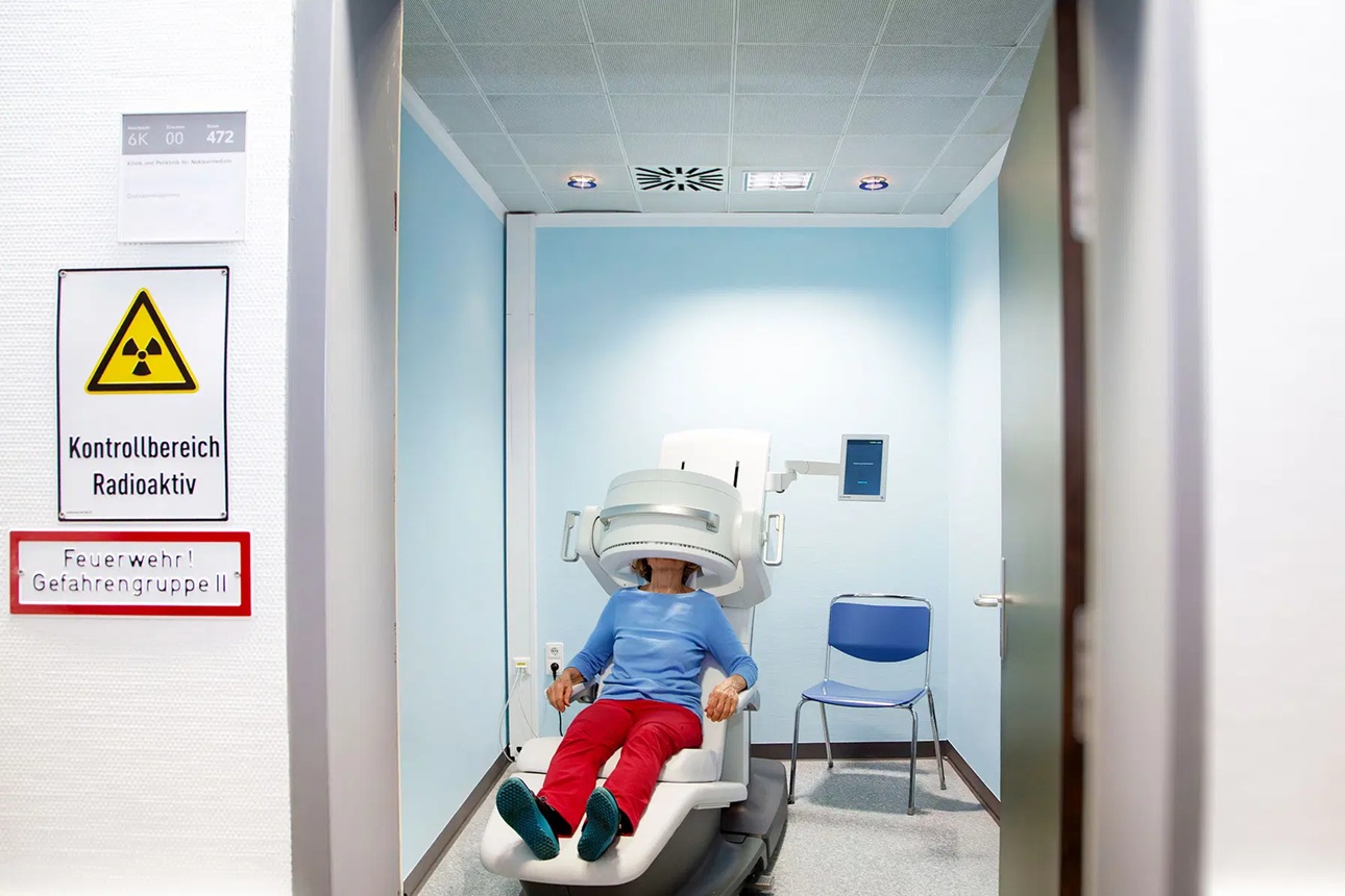 Revolutionary Alzheimer’s Brain Scan Detects Amyloid Without MRI Tube