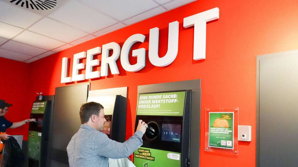 Revolutionizing Recycling: Deposit System for Glass Jars at Kaufland and Lidl