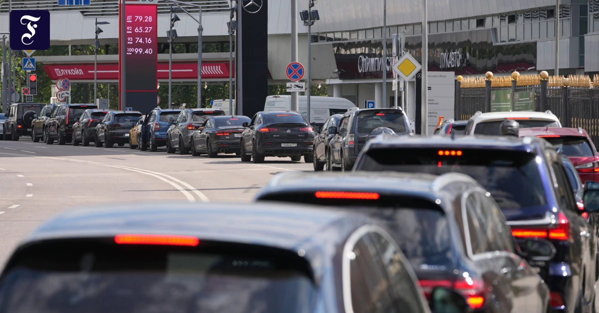 Russia Faces Fuel Shortage: Putin’s Shift Towards Imports