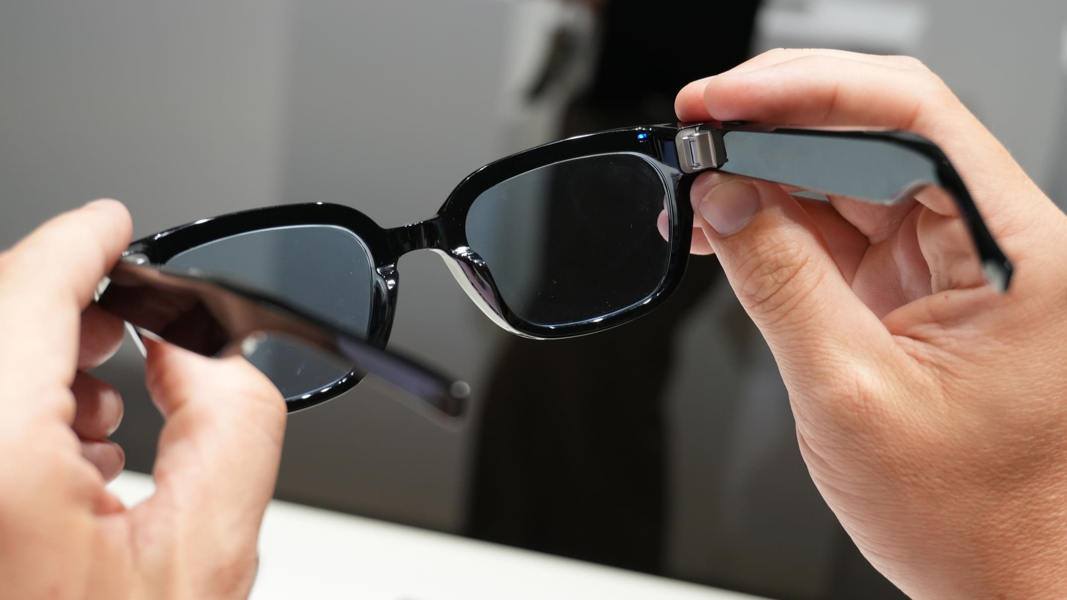Samsung’s Smart Glasses: Why They Aren’t Launching in the EU Yet?