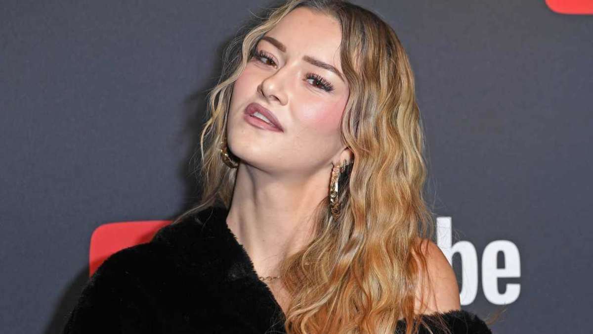Sarah Connor’s Daughter: The Emotional Reason She Says “Don’t Google Dad”