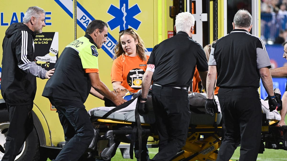 Soccer Shock: Player Unconscious After Air Duel – “Desperate Situation”