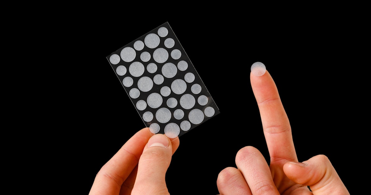 Stick Instead of Scratch: TikTok’s “Life-Saver” Hack for Mosquito Bites