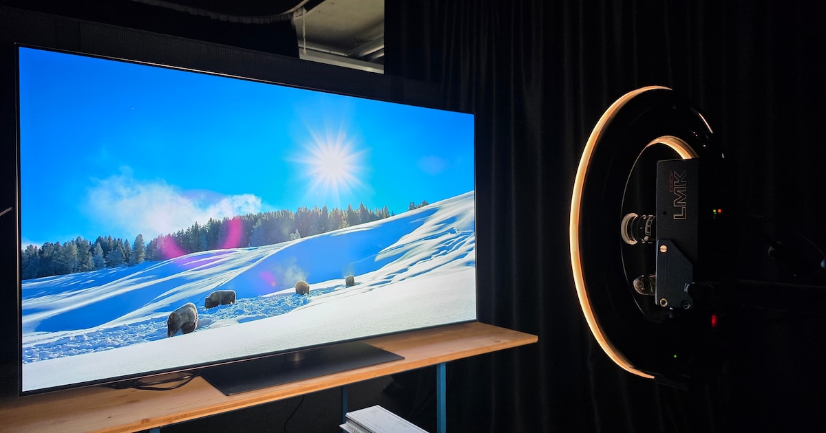 Stunning LG OLED 55G6 Review: The Ultimate 4K TV Champion!