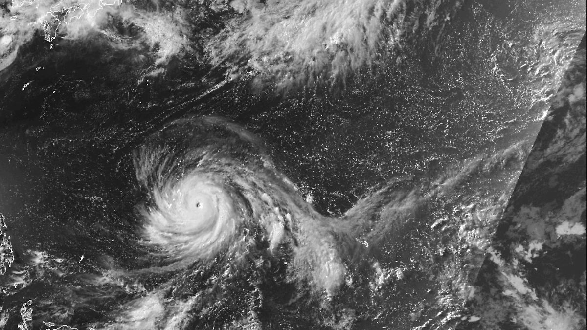 Super Typhoon ‘Bavi’ Devastates Rota: Residents in Life-Threatening Danger