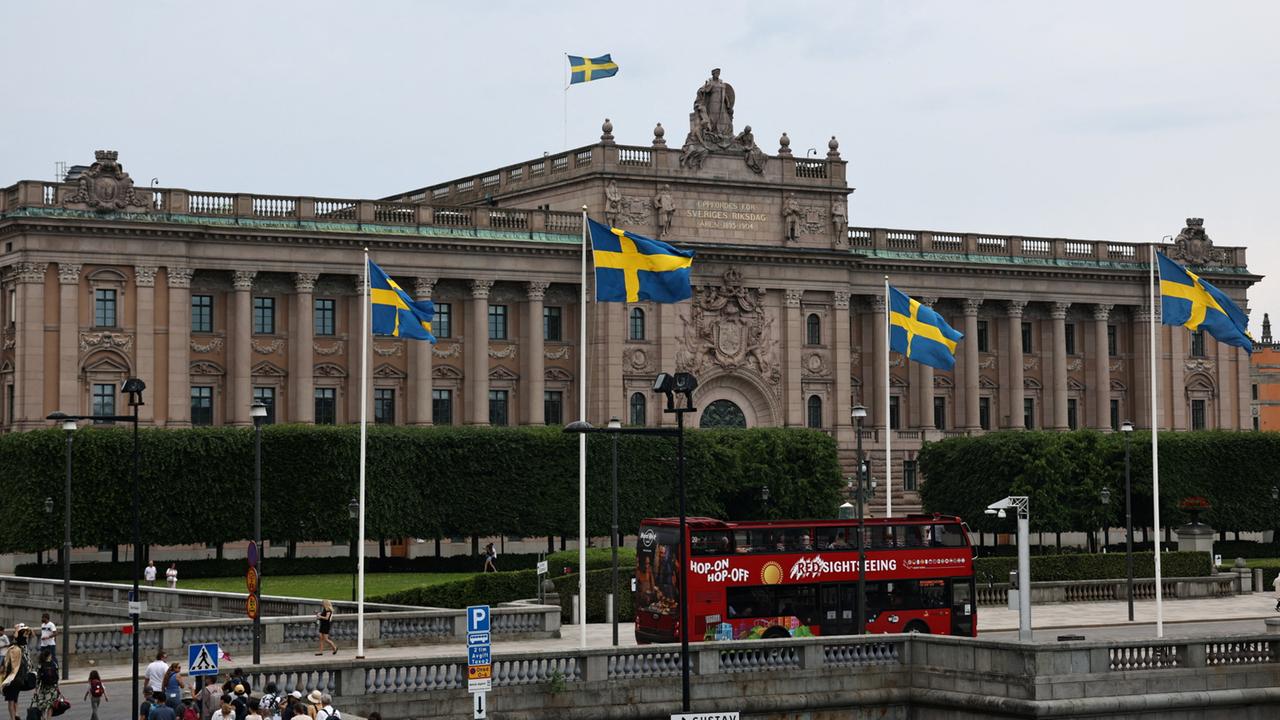 Sweden Raises Expectations for Migrants: What You Need to Know About Residency Permits
