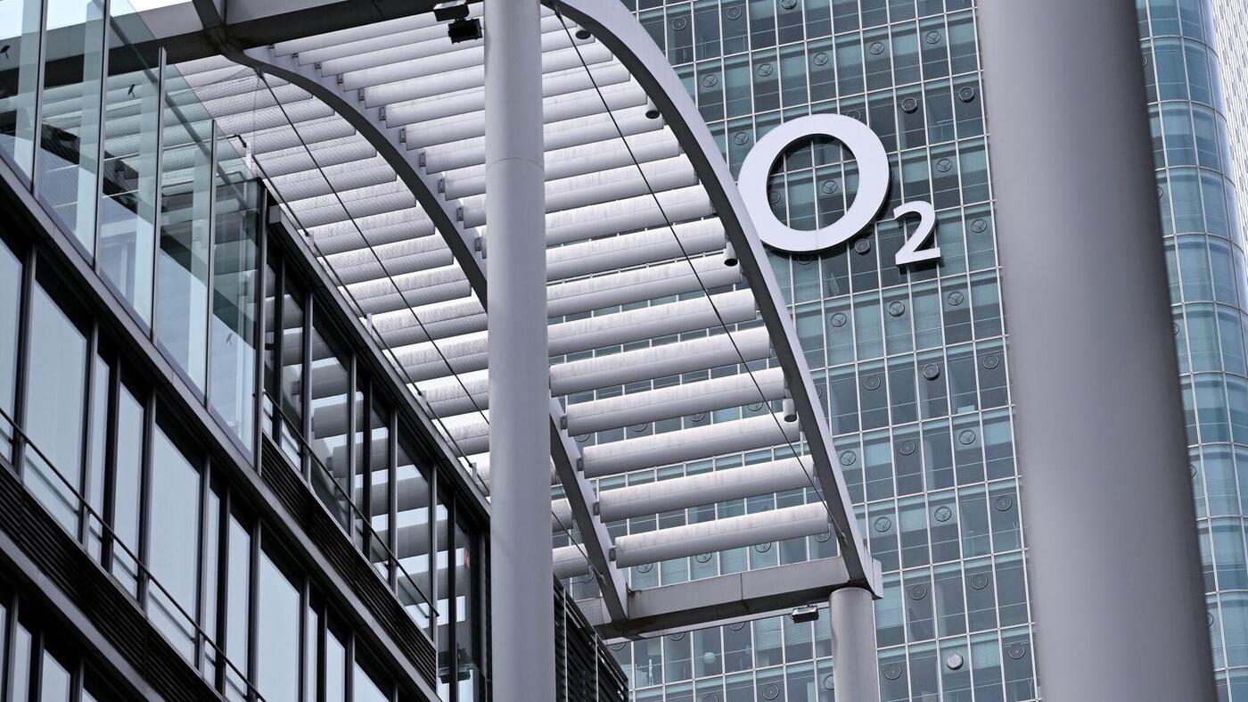 Telefónica’s O2 Announces Layoffs: Up to 1,100 Positions Cut This Year