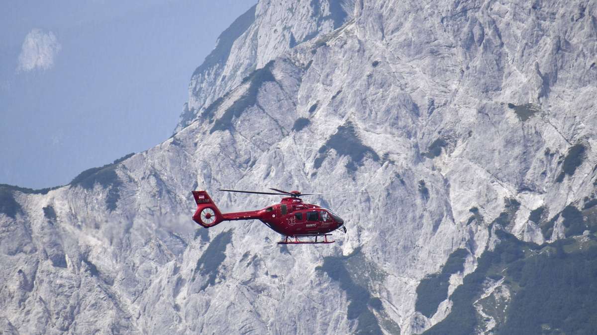 Tragic Alpine Fall: Couple Plummets 140 Meters in Tirol, One Survives