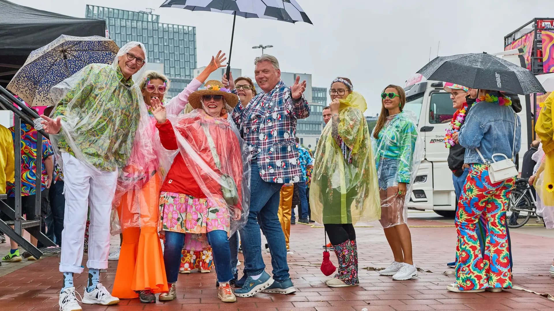 Trucks, Stars, and Parties: Experience Hamburg’s Epic Schlagermove Festival!