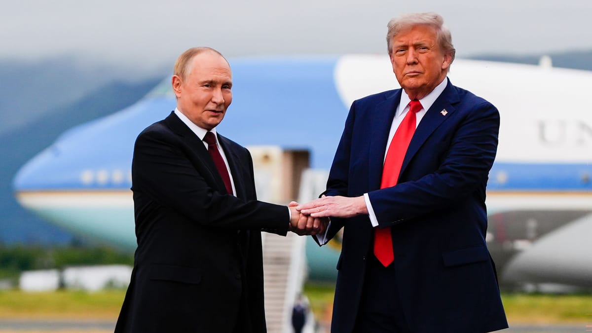 Trump Talks to Putin and Zelensky: Prospects for Ending the War