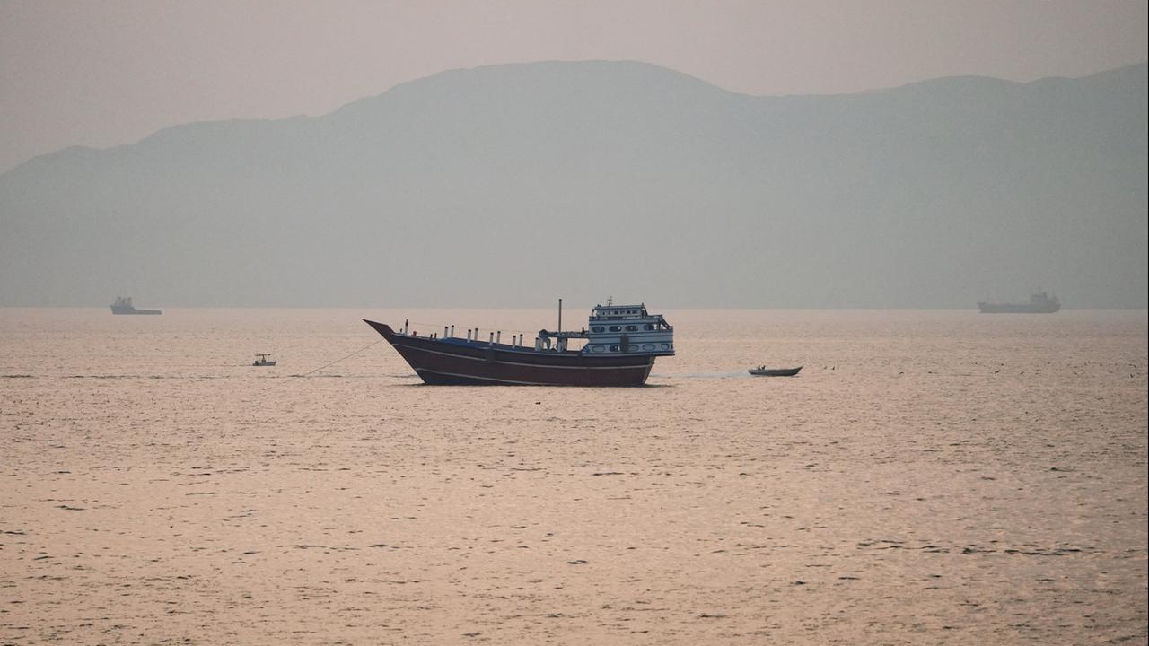 Trump Threatens Iran: US Will Strike Infrastructure for Attacks on Ships