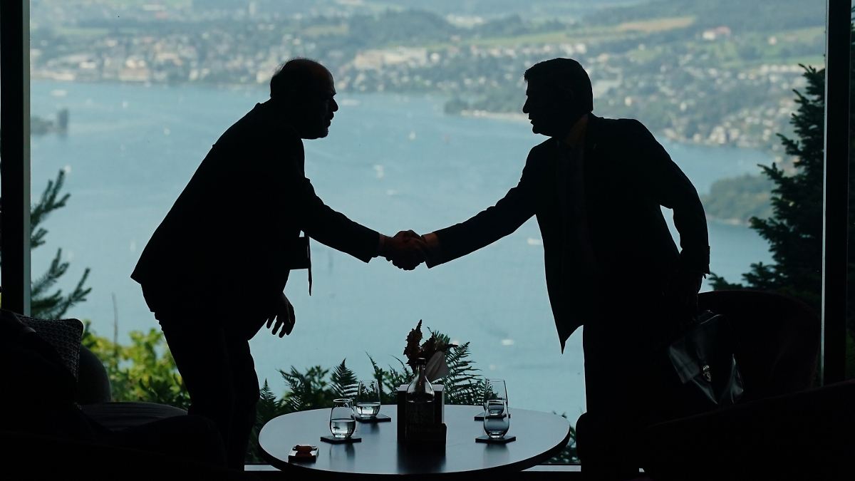 Trump: “Very Good” Talks: USA and Iran Engage Indirectly Again