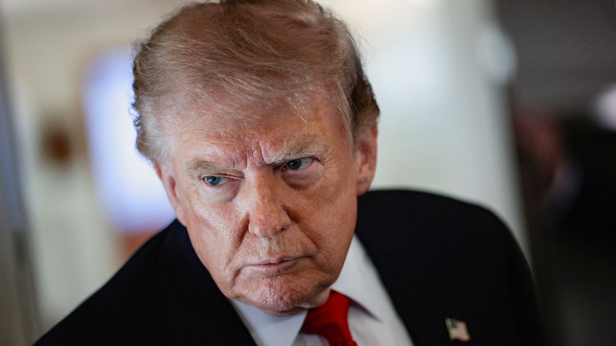 Trump Will Review All Payments: White House Cuts Funding as Political Penalty