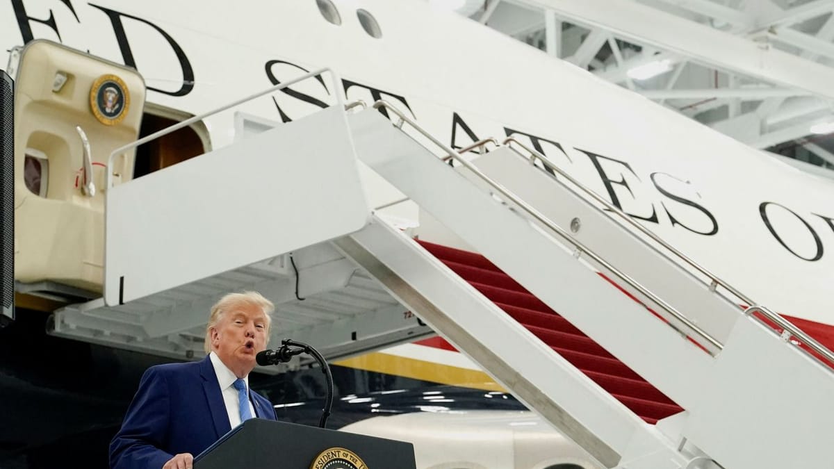 Trump’s New Air Force One: Controversial Bookshelf Sparks Mockery