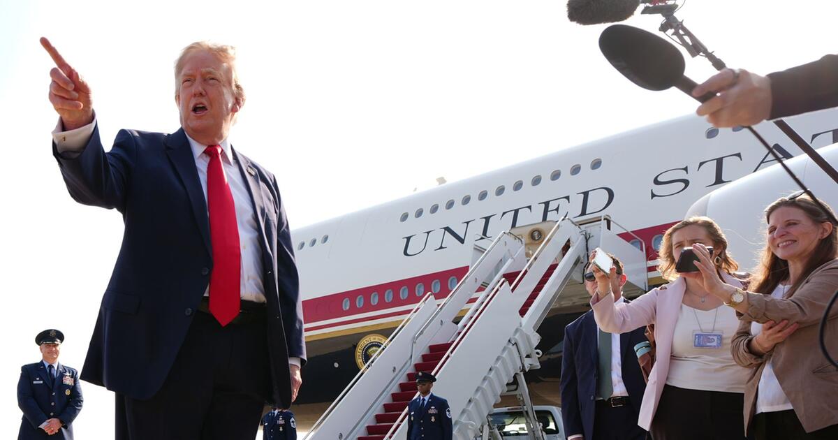 Trump’s Plane Controversy: “New York Times” Reporters Subpoenaed in Standoff