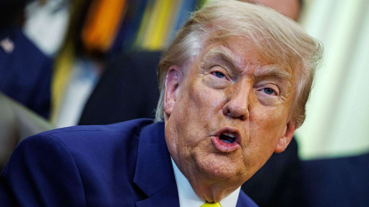Trump’s Repetitive Remarks: Experts Reveal the Deliberate Strategy Behind It