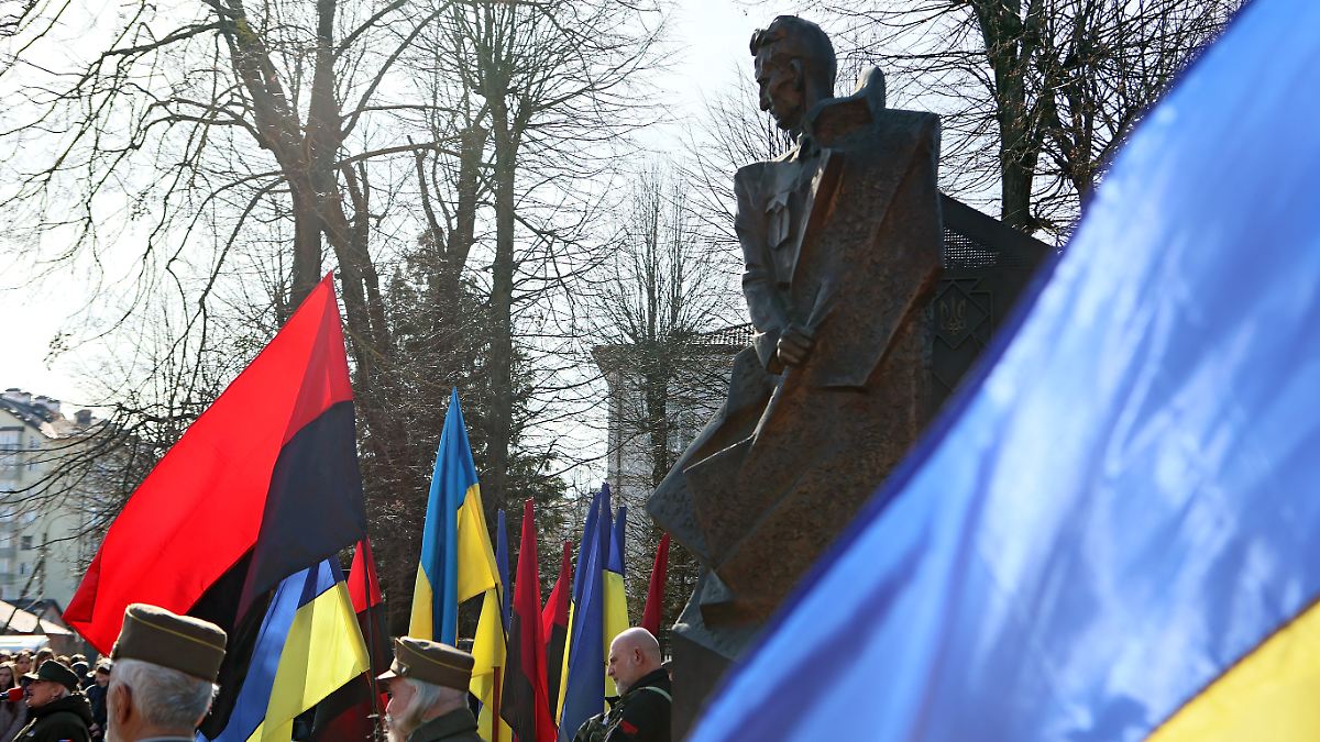 Ukraine Moves Forward with Controversial ‘Heroes’ Memorial Despite Polish Discontent