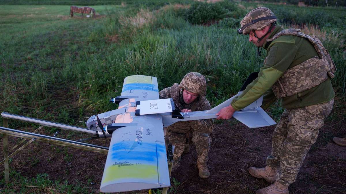 Ukraine’s Dual Strategy: Striking at Russia’s Economy Amidst Ongoing Conflict