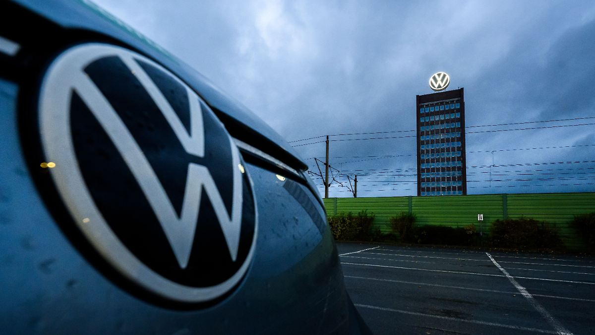 VW Sales Plummet: 2.1 Million Fewer Cars Sold in Q2 2026