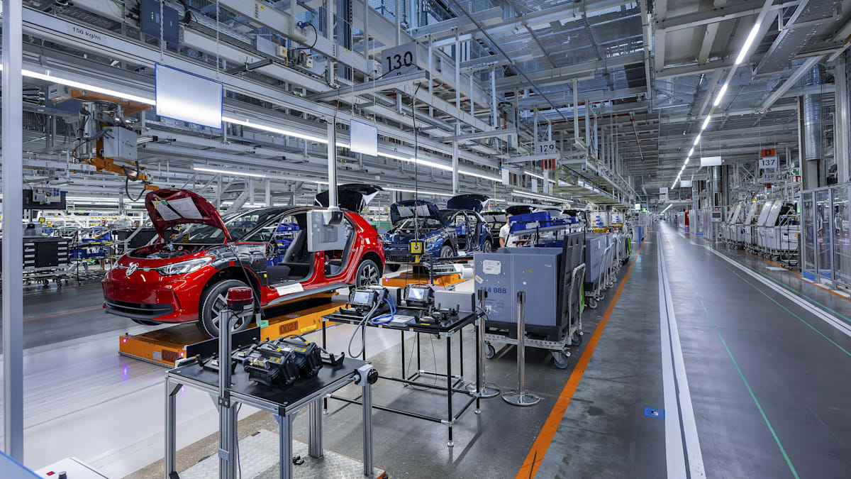 VW Sales Plummet 8.6%: Audi Also Struggles in Challenging Market