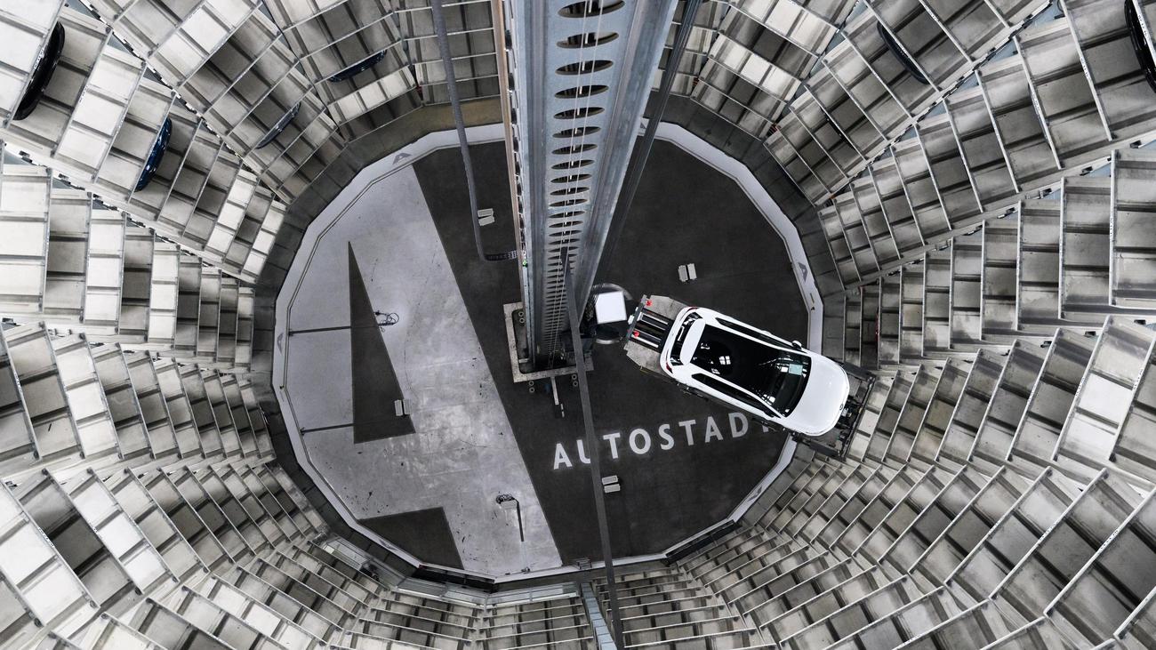VW’s Historic Restructuring: Oliver Blume Unveils Ambitious Future Plans