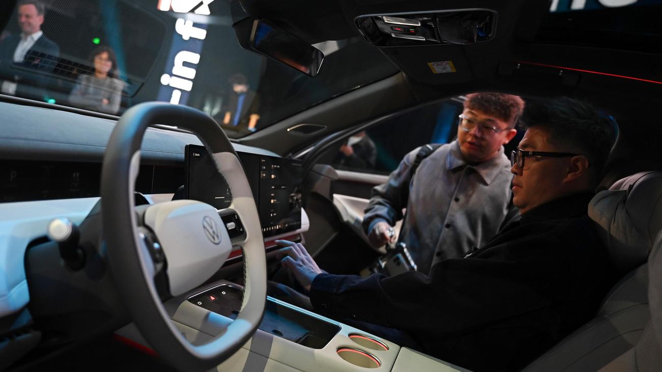 Volkswagen Sales Plummet 8.6% in Q2: What’s Behind the Decline?