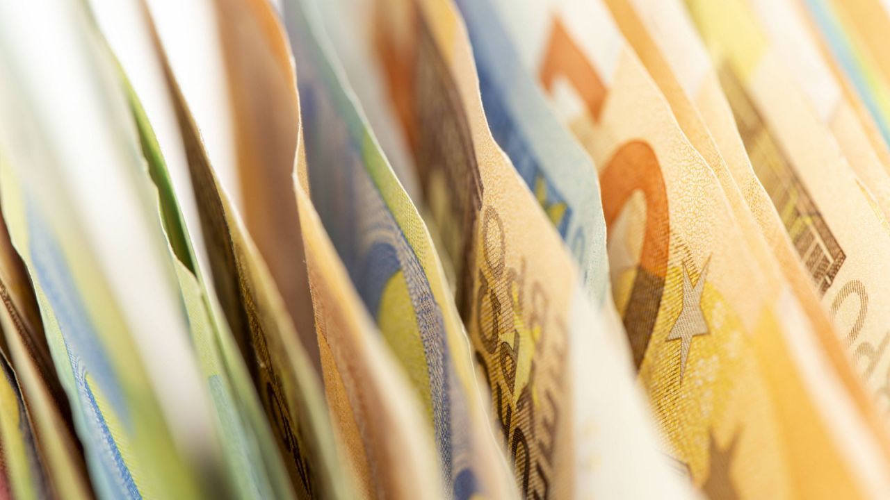 Vote for the New Euro Banknote Designs: Your Opinion Matters!