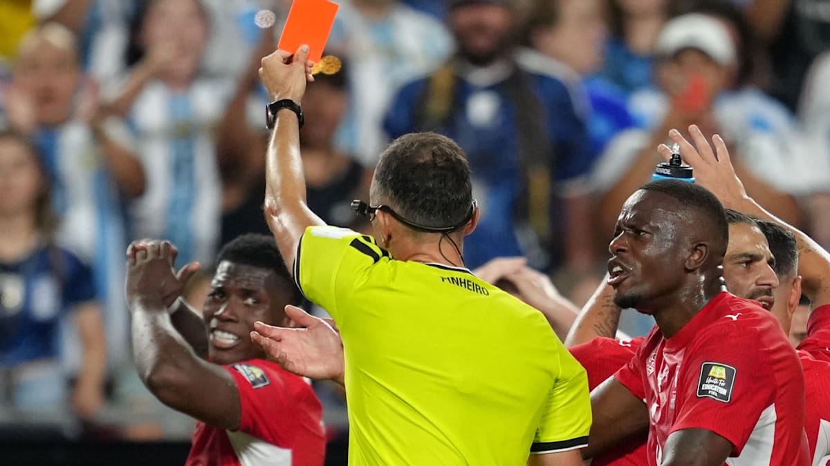 WM 2026: Controversial Embolo Red Card Sparks Major Regret from Referees