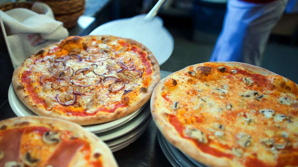 Waterfront Pizza Imbiss Faces Third Rodent Infestation – Shocking Hygiene Issues!
