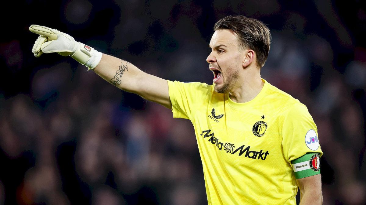 Wellenreuther Signs Three-Year Deal: Wolfsburg’s New Goalkeeper Emerges