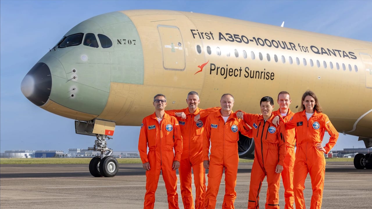 World’s Longest Flight: 22 Hours Nonstop in the Air – What to Expect!