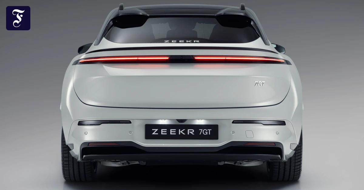 Zeekr 7GT Test: Discover the 100 kWh Electric Car Experience!