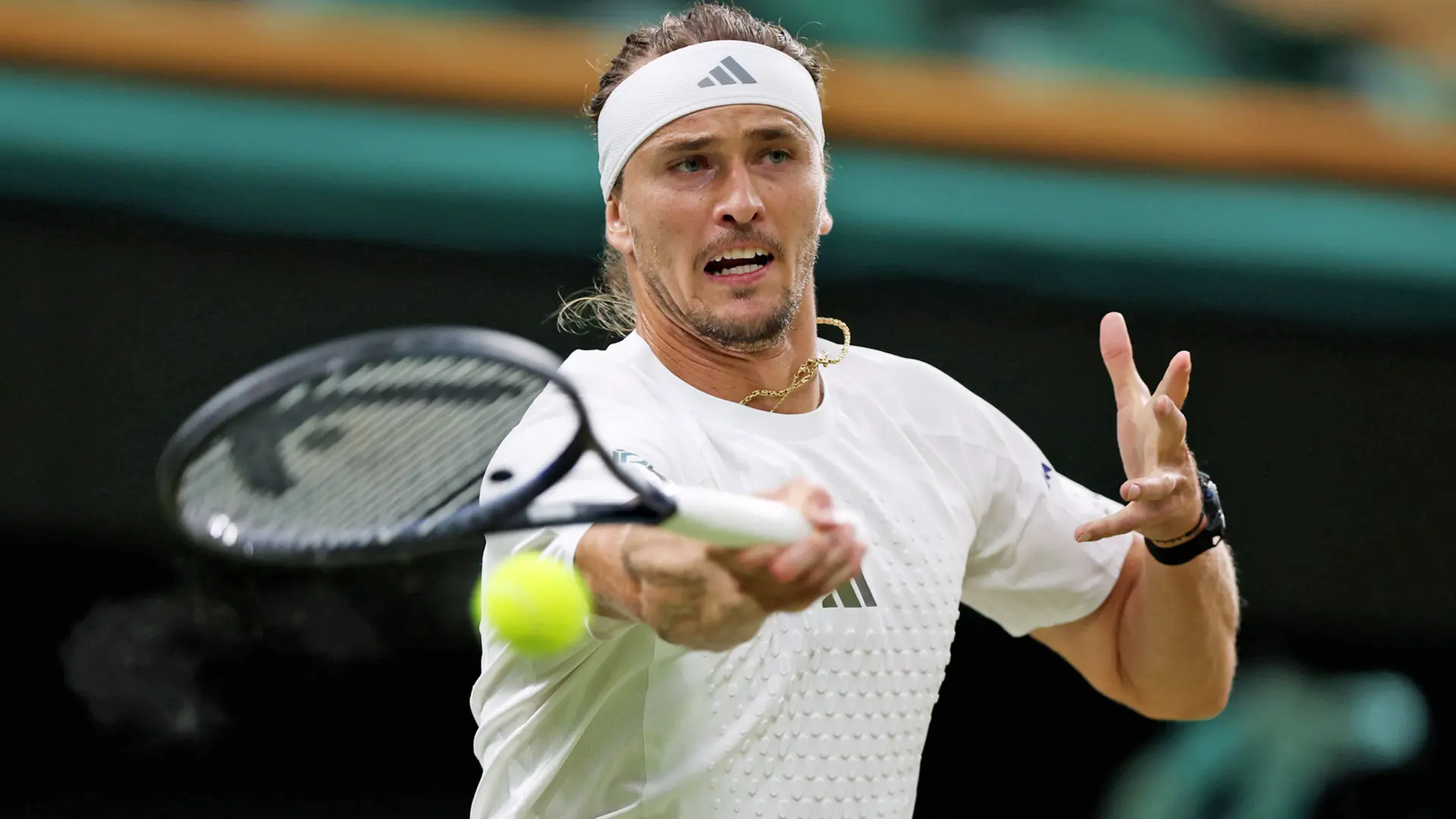 Zverev Faces Delay in Wimbledon Round of 16 Match Against Lehecka