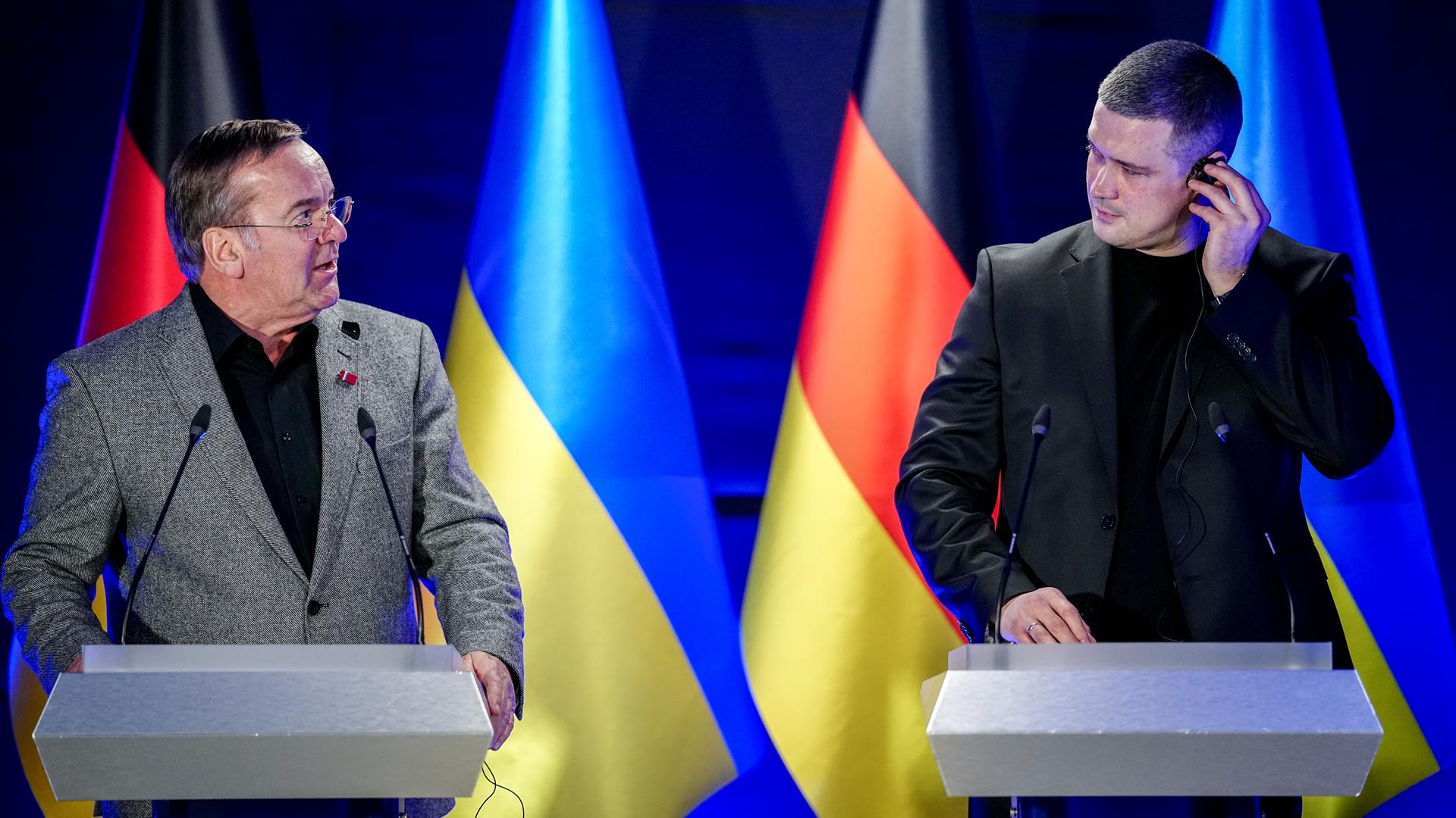 Dramatic Government Shake-Up: Why Is Ukraine’s Defense Minister Fedorow Leaving?