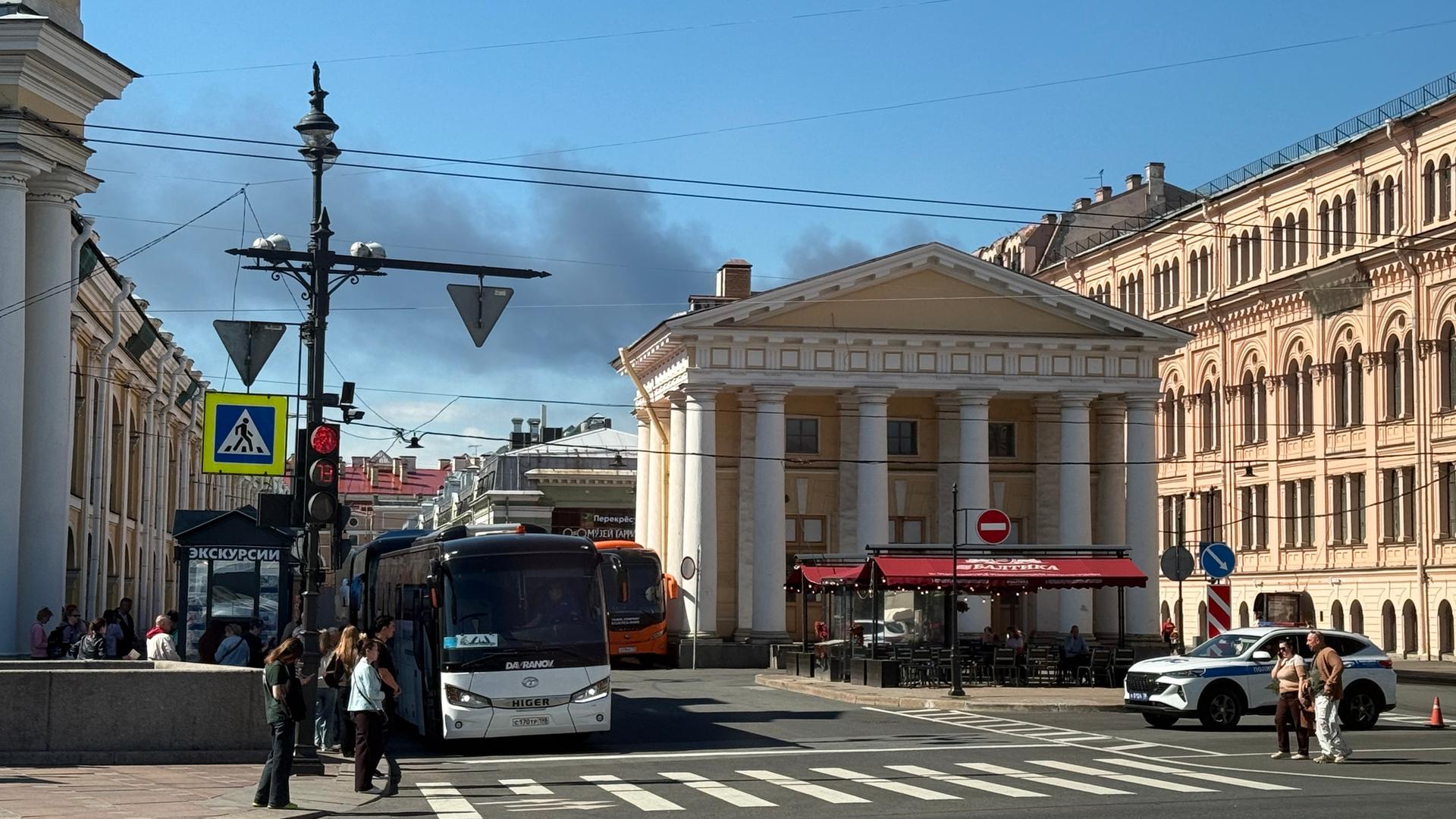 Drone Attack on St. Petersburg: Moscow Claims Interception of 500 Drones