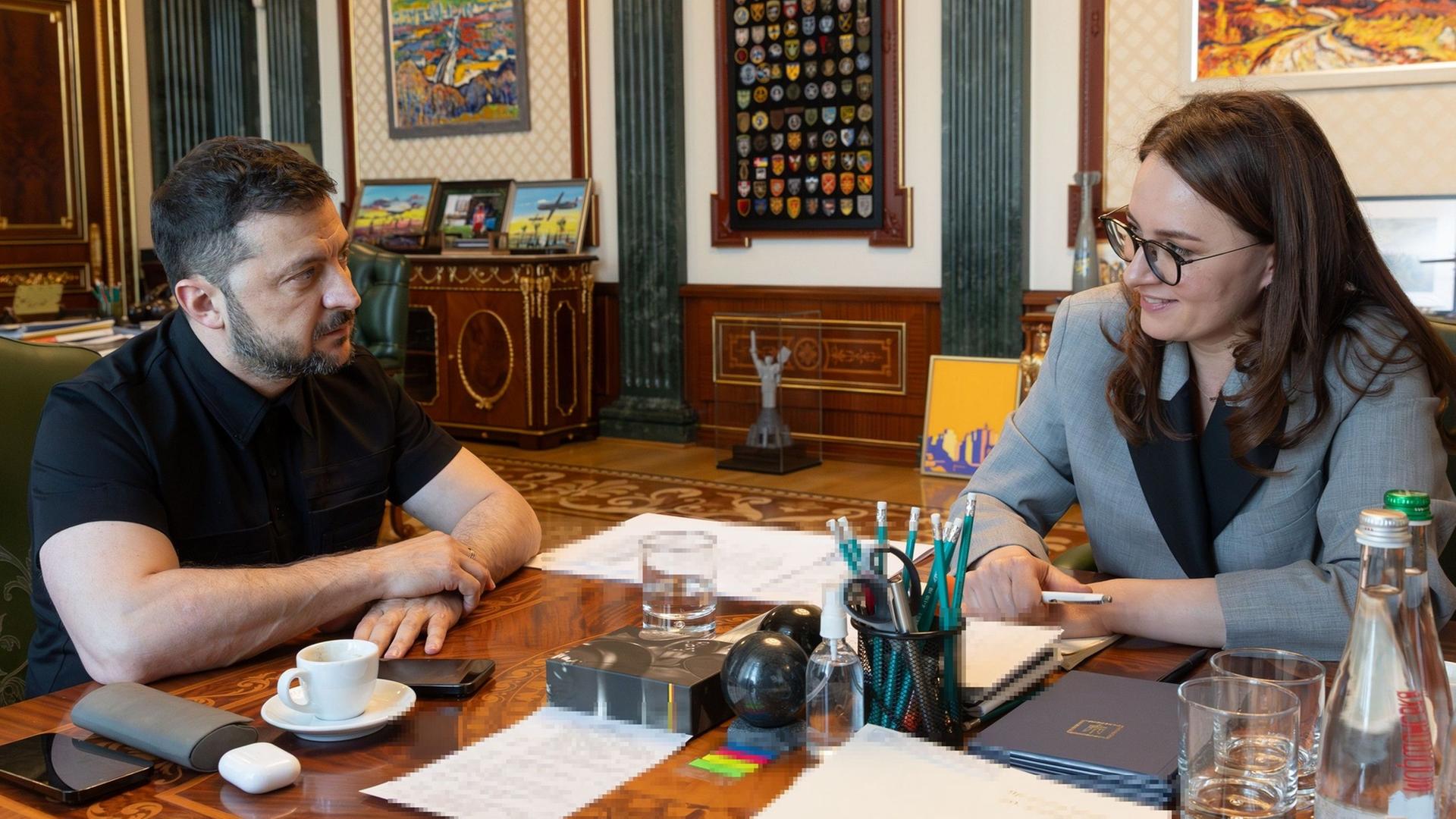 Ukrainian Government Overhaul: Selenskyj Announces Cabinet Restructuring